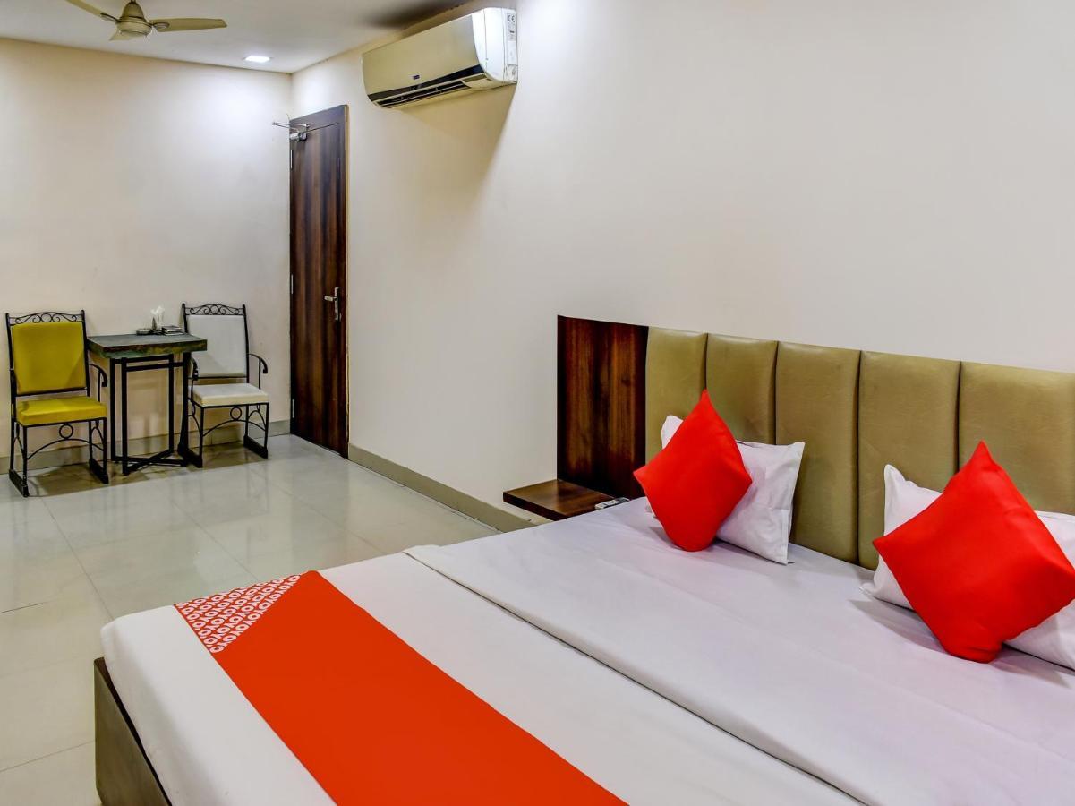 Oyo 78471 Hotel Platinum Bilāspur Buitenkant foto